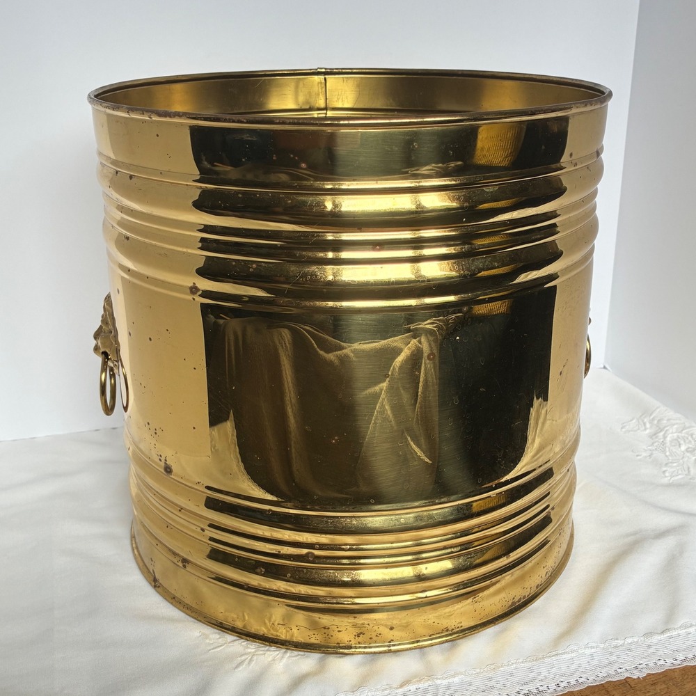 Vtg Bates Brass of Birmingham Planter England Hollywood Regency Lion Head Handle